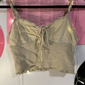 💗light olive cream crop top with a tie in the front